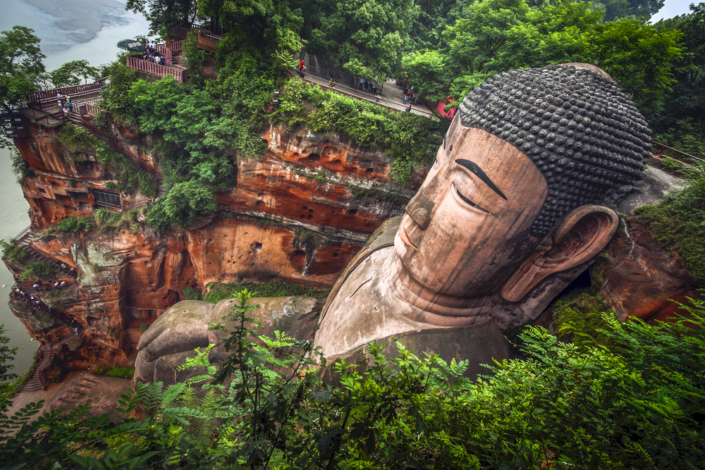 grande-statue-de-bouddha-leshan-chine-continentale